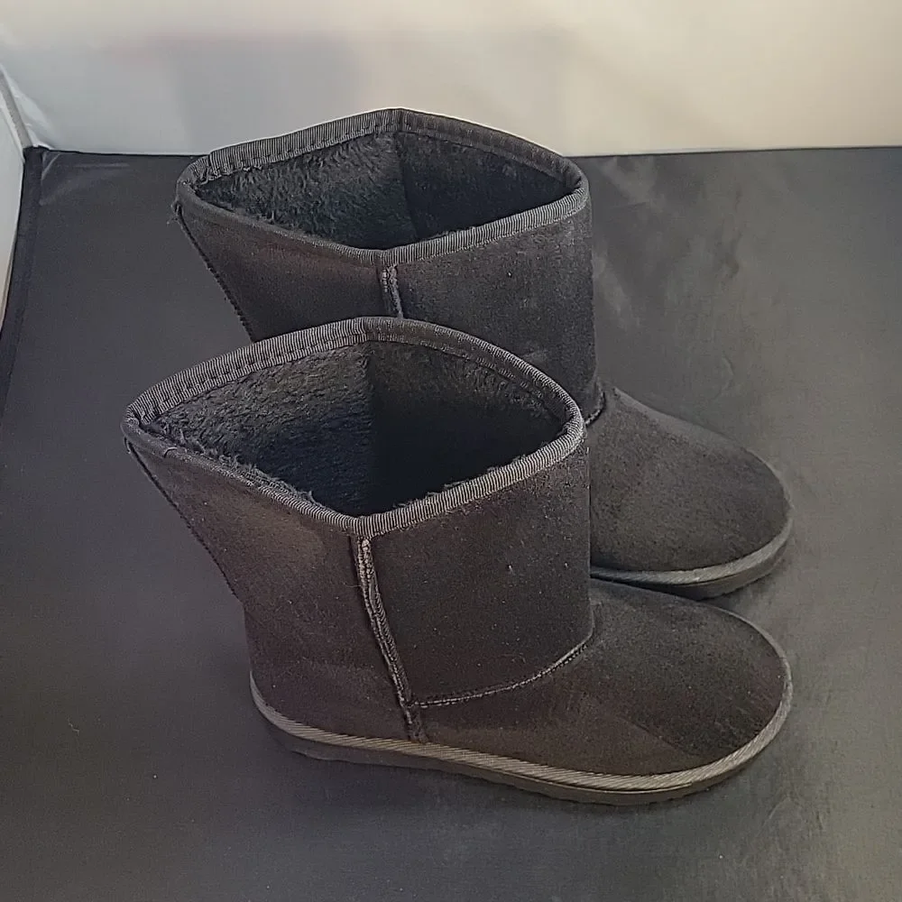 BRAND NEW SBVP PILEDLINED WEATHER SUEDE BOOTIES